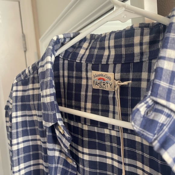 Faherty Movement Featherweight Flannel NWT - Picture 3 of 4